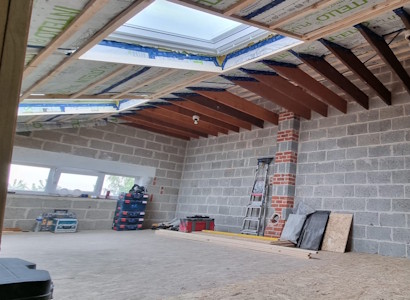 Aménagement d'un grenier à Namur - Etanchéité à l'air avec membrane INTELLO PLUS et TESCON VANA (Partie 4)