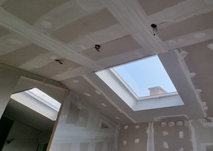 Aménagement d'un grenier à Namur - Réalisation des enduits sur les plaques de plâtre (Vue 2)